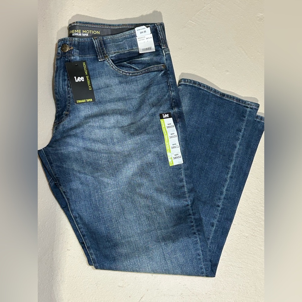 Men's Lee® Extreme Motion Straight-Leg Jeans
